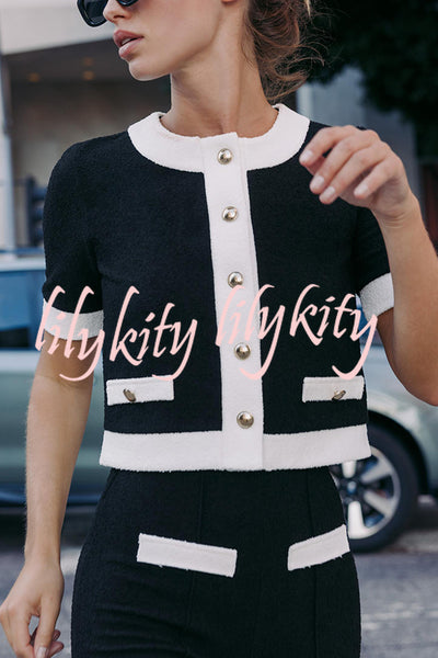 Fashionable Contrast Color Short-sleeved Button-down Top