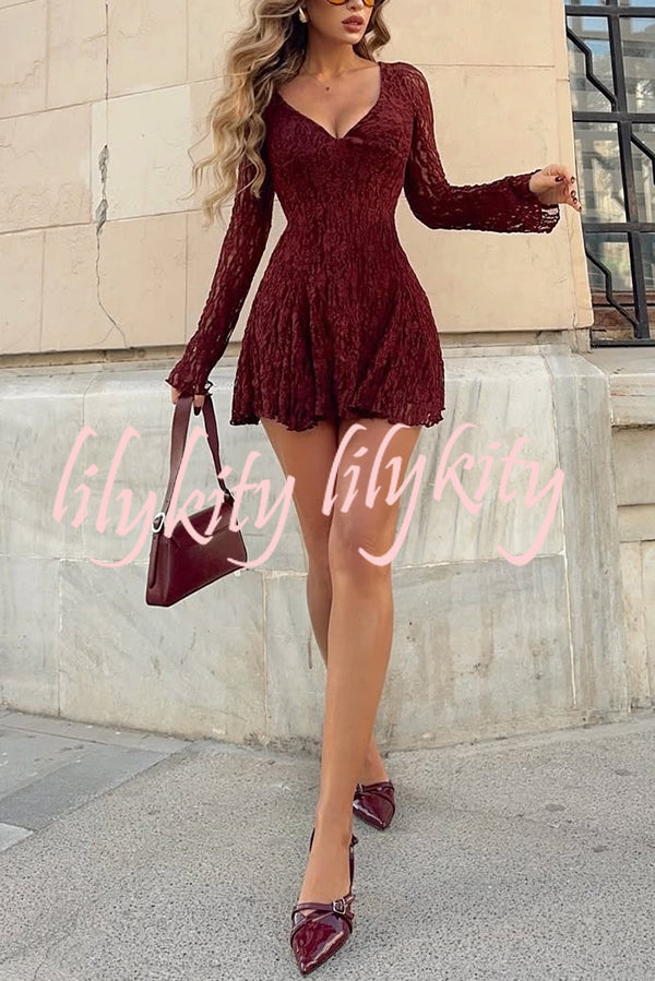 Fashionable Lace Long-sleeved V-neck Slim-fit Mini Dress
