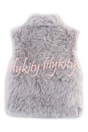 Stylish Collared Sleeveless Short Faux Fur Vest