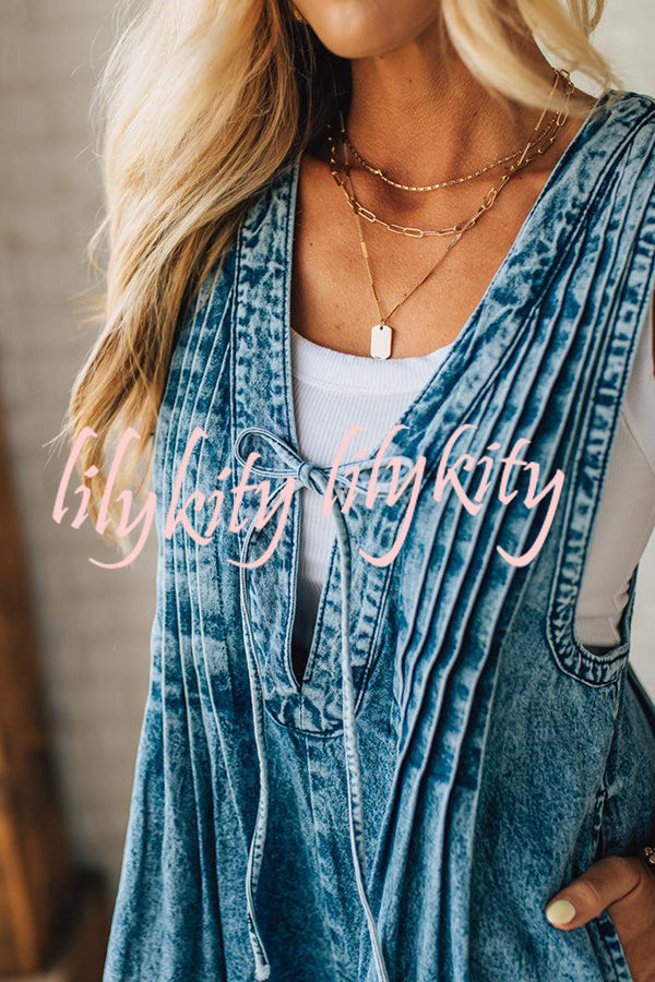 Fashionable and Casual Sleeveless V-neck Lace-up Loose Pocket Jumpsuit