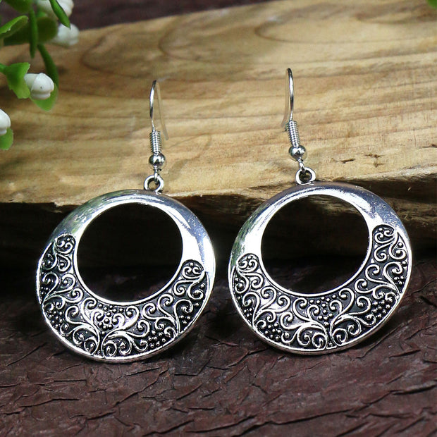 Stylish Retro Distressed Pendant Earrings