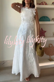 Mairi Embroidery Hollow Fabric Delicate Flower Trim Side Lace-up Maxi Dress