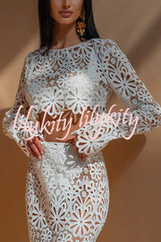 Balmy Summers Crochet Lace Floral Pattern Long Sleeve Crop Vacation Top