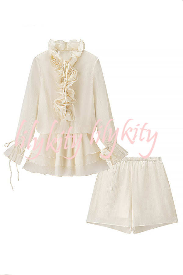 Fashionable Flower-decorated V-neck Loose Top and Elastic Waist Casual Shorts Set