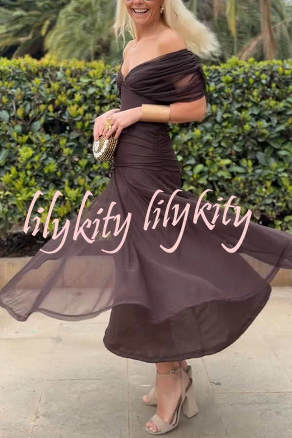 Unique Printed V-Neck Waisted Mesh Holiday Maxi Dress