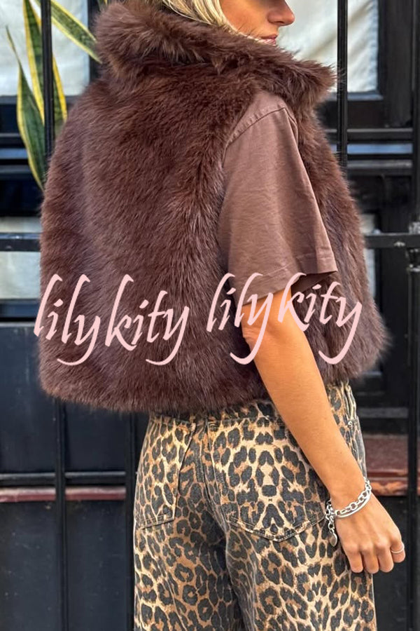 Stylish Collared Sleeveless Short Faux Fur Vest