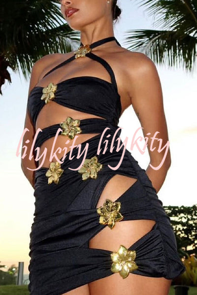 Sun and Sea Hollow Metal Flower Decoration Stretch One-piece Swimsuit