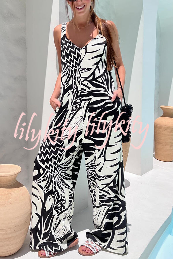 Unique Printed Baggy Pockets Resort Style Suspender Jumpsuit