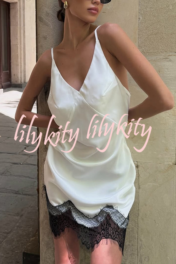 Sexy Lace Paneled V-neck Halter Back Mini Dress