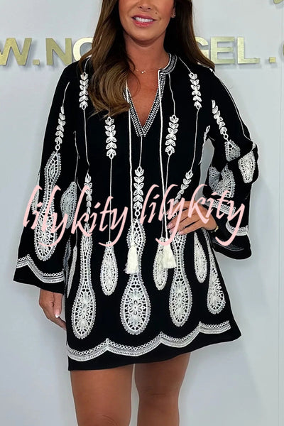 Fashionable Embroidered Pattern V-Neck Trumpet Sleeve Loose Mini Dress