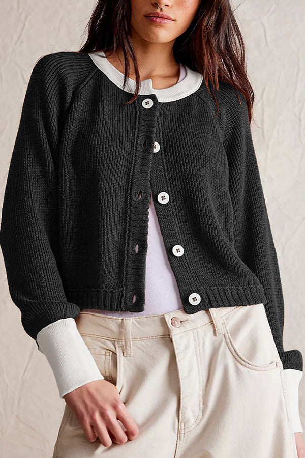 Stylish Contrasting Crew Neck Buttoned Knitted Cardigan