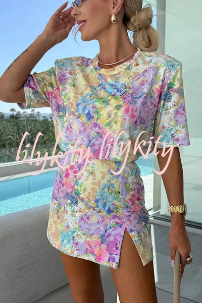 Favor Romance Floral Print Shoulder Pad T-shirt and Mini Skort Set