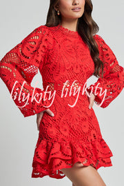 Solid Color Hollow Long-sleeved Waisted Lace Mini Dress